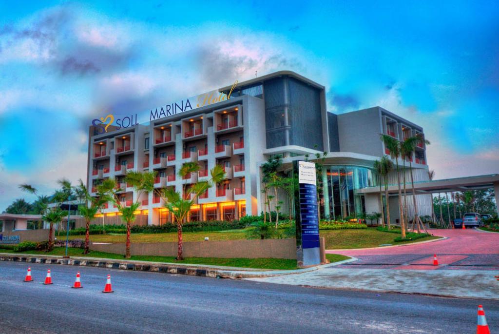 Soll Marina Hotel & Conference Center Bangka Pangkal Pinang Kültér fotó